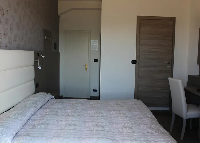 Отель Ristorante Miramonti 3*